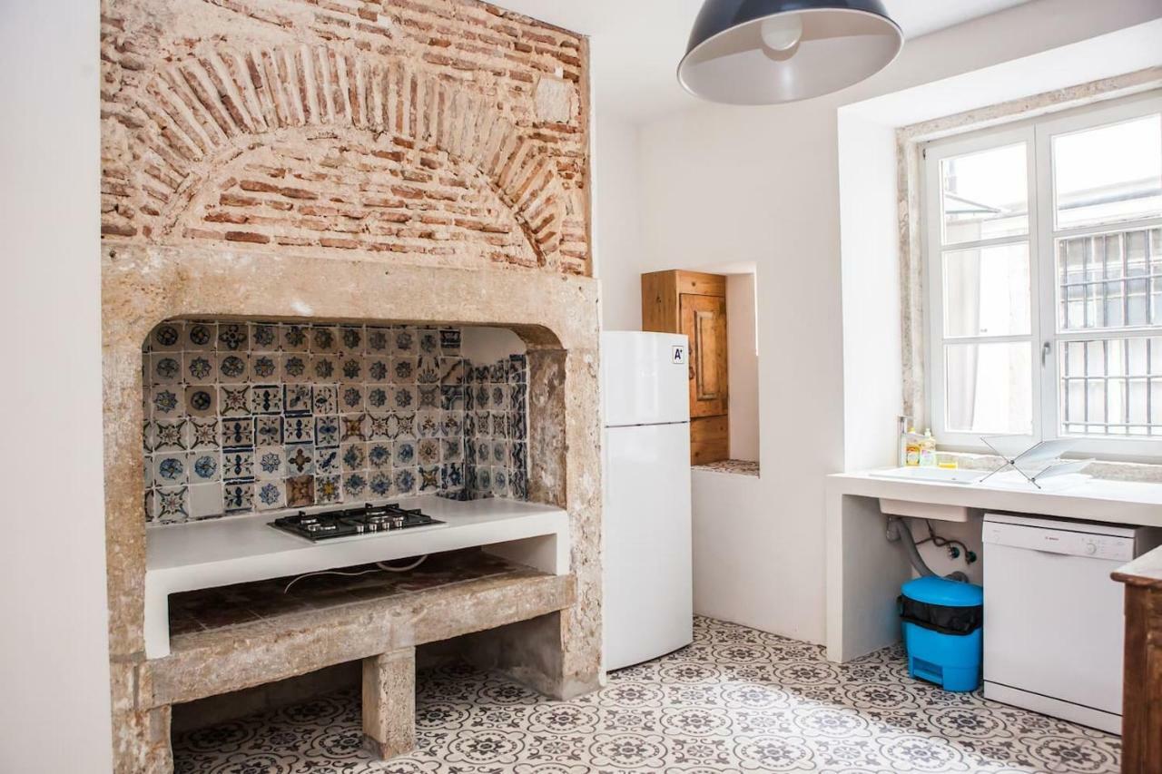 Alfama Chic 3 Apartment